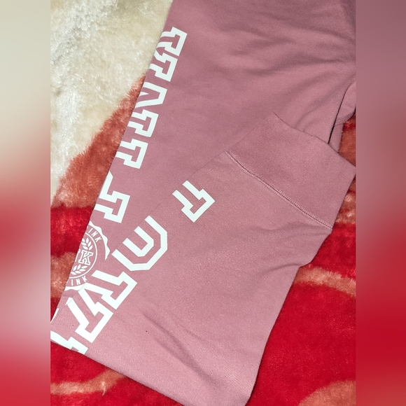 Vs pink skinny joggers, size large. - Picture 11 of 15